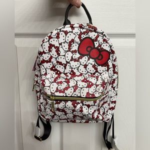 😇NWT HELLO KITTY SANRIO 2024 Mini Backpack